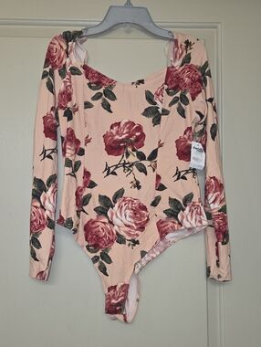 Charlotte Russe Pink Floral Scoop Neck Bodysuit